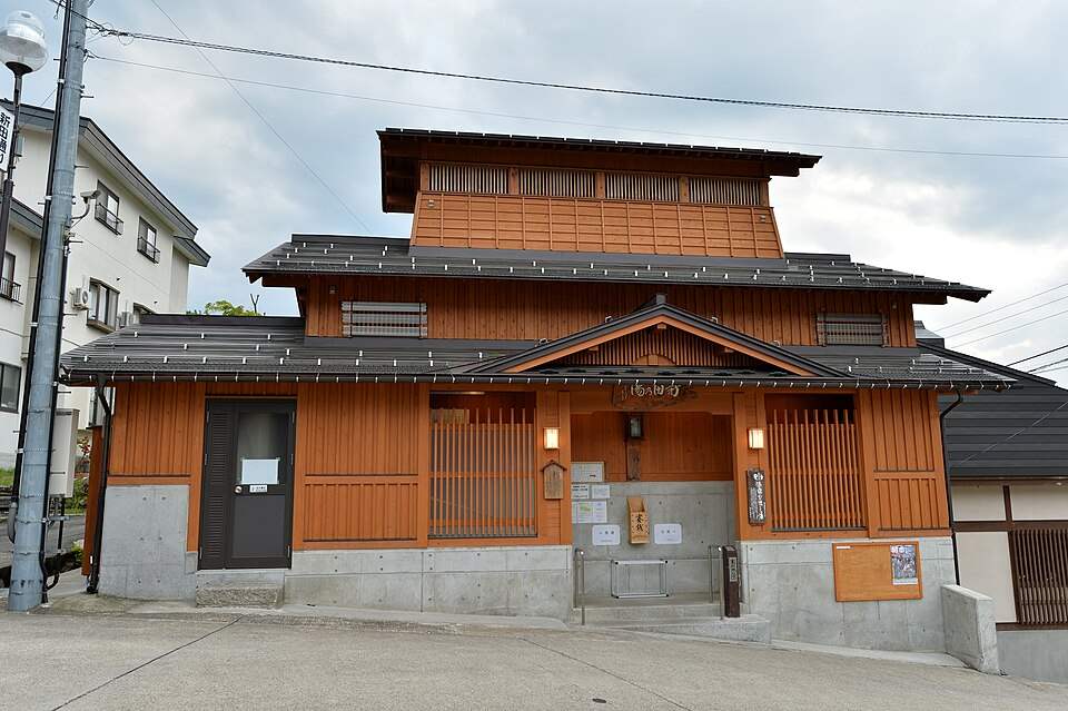 野沢温泉 新田の湯の外観